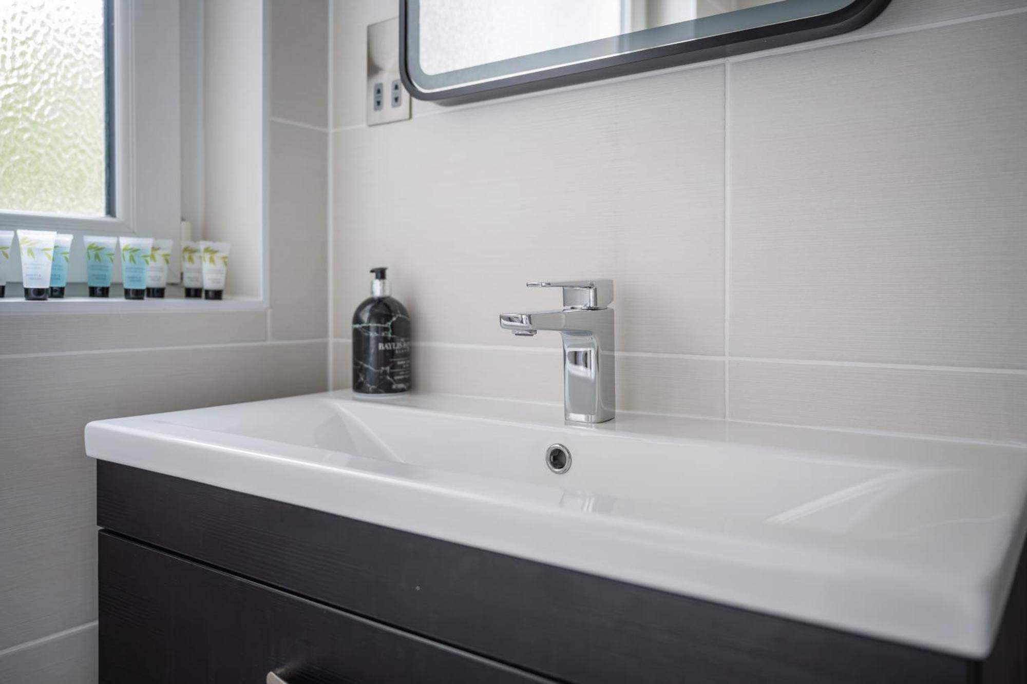 Quiet 2 Bedroom Gem In Stirling Bridge of Allan Buitenkant foto