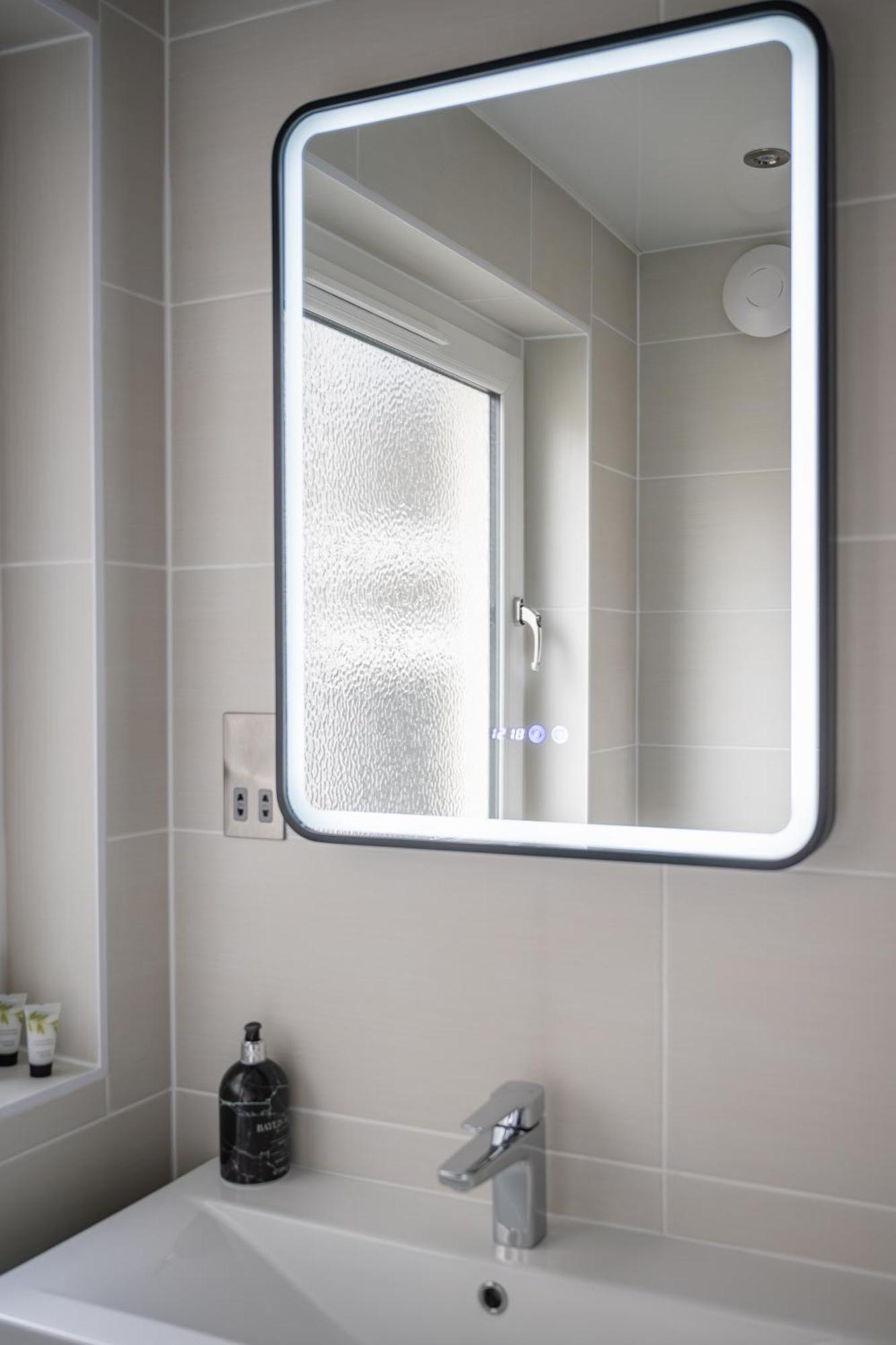 Quiet 2 Bedroom Gem In Stirling Bridge of Allan Buitenkant foto
